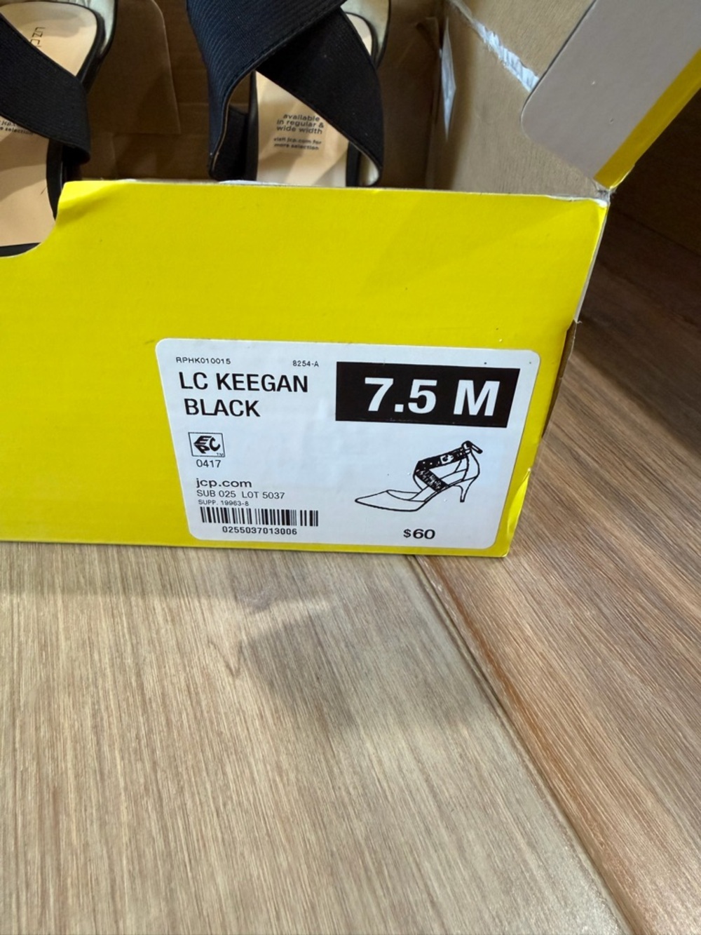 Liz Claiborne Keegan Black Strappy Pointed-Toe Heels 👠 (Size 7.5) Like New - Picture 6 of 6